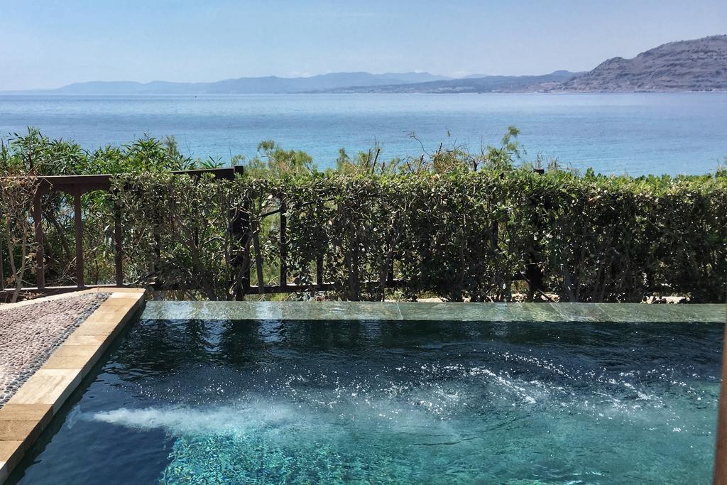 Aquavisionaire Beach Front Villa لينثوس المظهر الخارجي الصورة